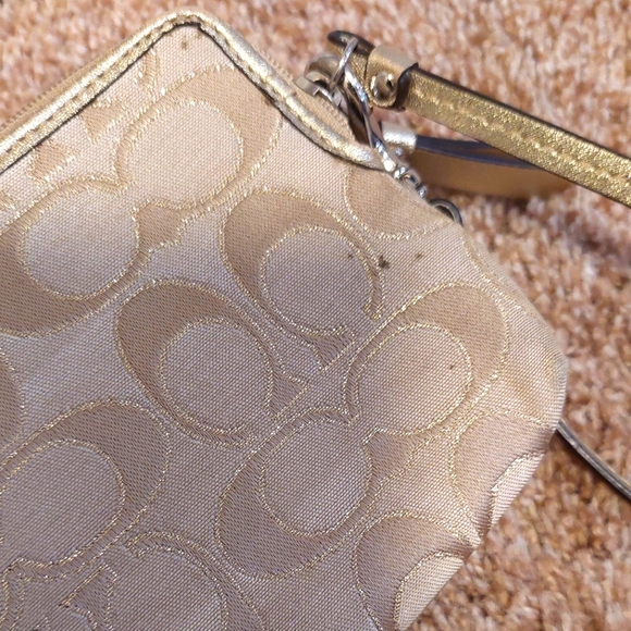 ❤️SALE! COACH Signature C Canvas and Metallic Leather 3 Pocket Large Wristlet - Picture 9 of 12